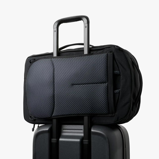 Mochila Lite Travel 30L Preta