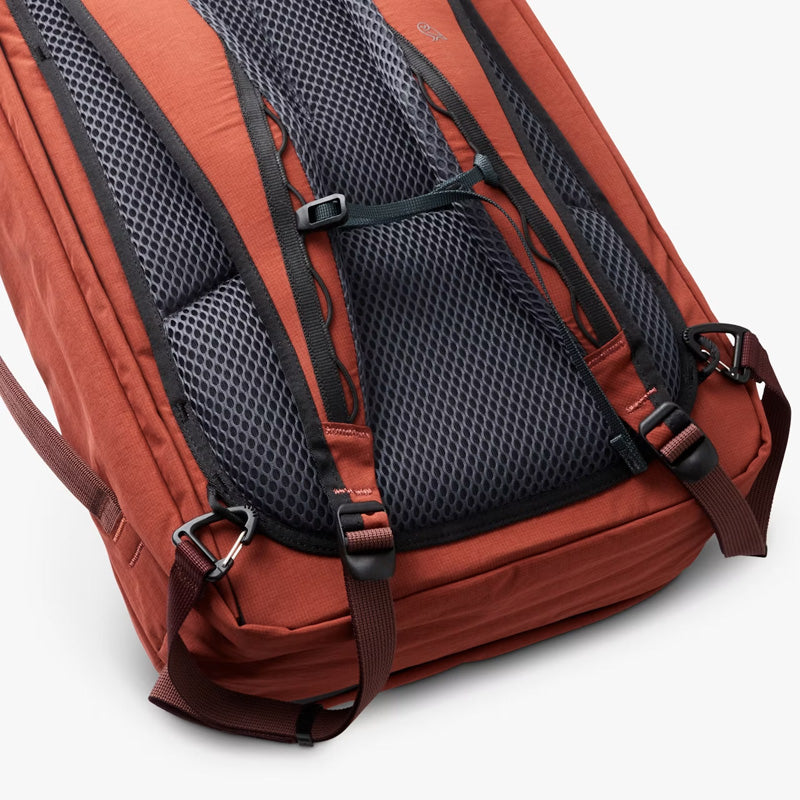 Mochila Lite Travel 30L Clay