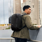 Mochila Transit Workpack 20L Stone