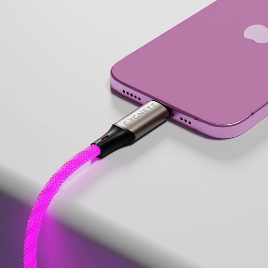 Cabo luminoso Essentials USB-C para USB-C de 1,2 m