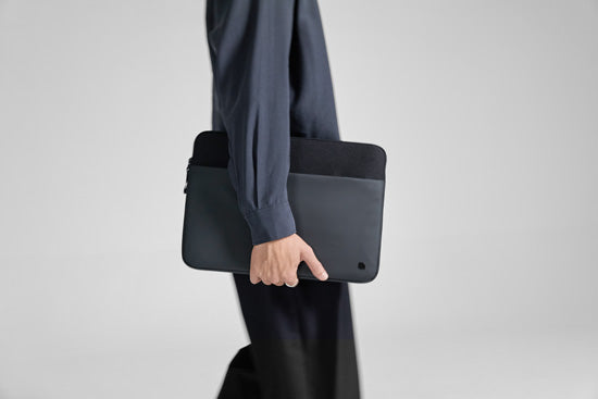 Capa A.R.C MacBook Pro 14" Preta