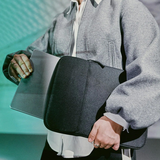 Capa Crosstown com Woolenex para computadores de 14" Preto