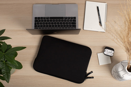 Capa MacBook Pro/Air 13 Basics ²Life Preto/Branco