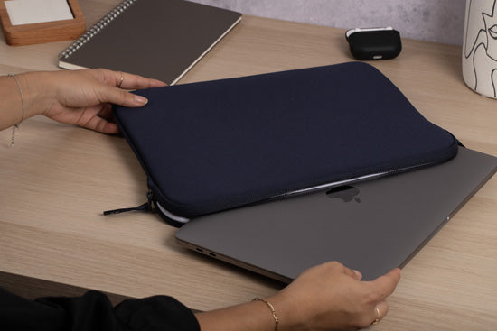 Capa MacBook Pro 14 Basics ²Life Azul/Branco