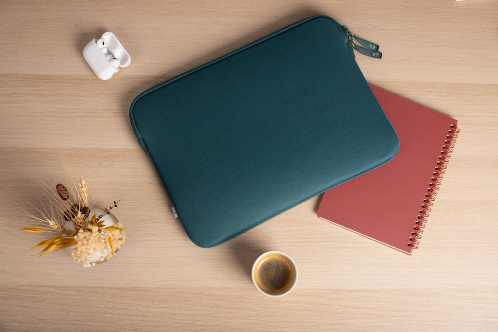 Capa MacBook Air 15 Basics ²Life Verde/Branco