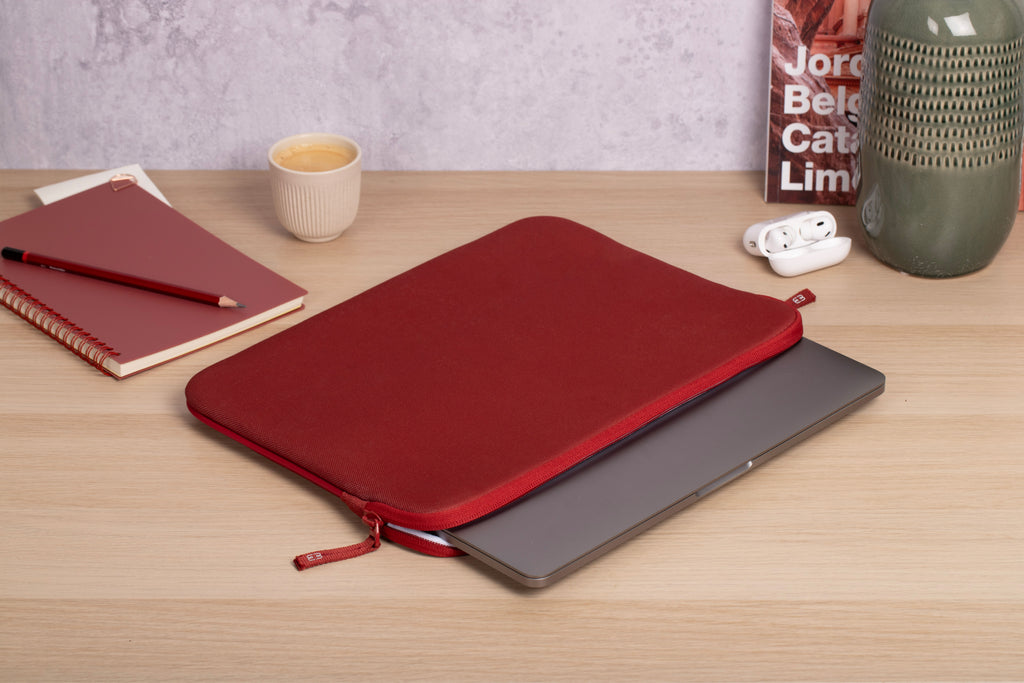 Capa MacBook Air 15 Basics ²Life Vermelho/Branco