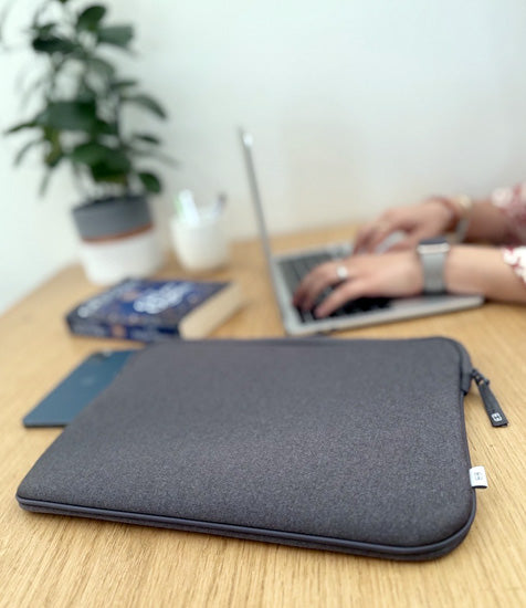 Capa MacBook Pro 16 Shade² Life Antracite