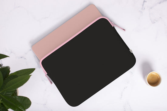 Capa MacBook NEO Basics ²Life Perfect Fit Black / Rose