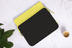 Capa MacBook NEO Basics²Life Perfect Fit Black / Lemon