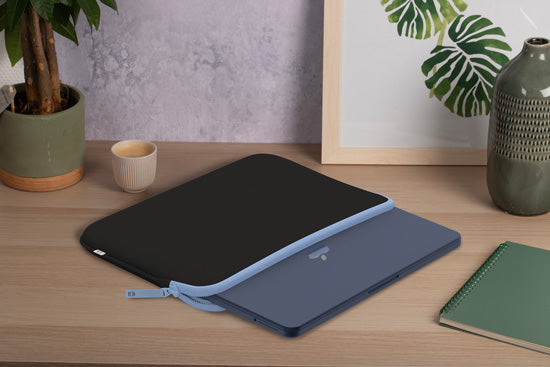 Capa MacBook NEO Basics²Life Perfect Fit Black / Earth