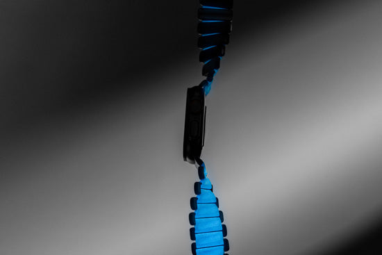 Bracelete Stratos 49mm Black Titanium/Icy Blue Glow KFM