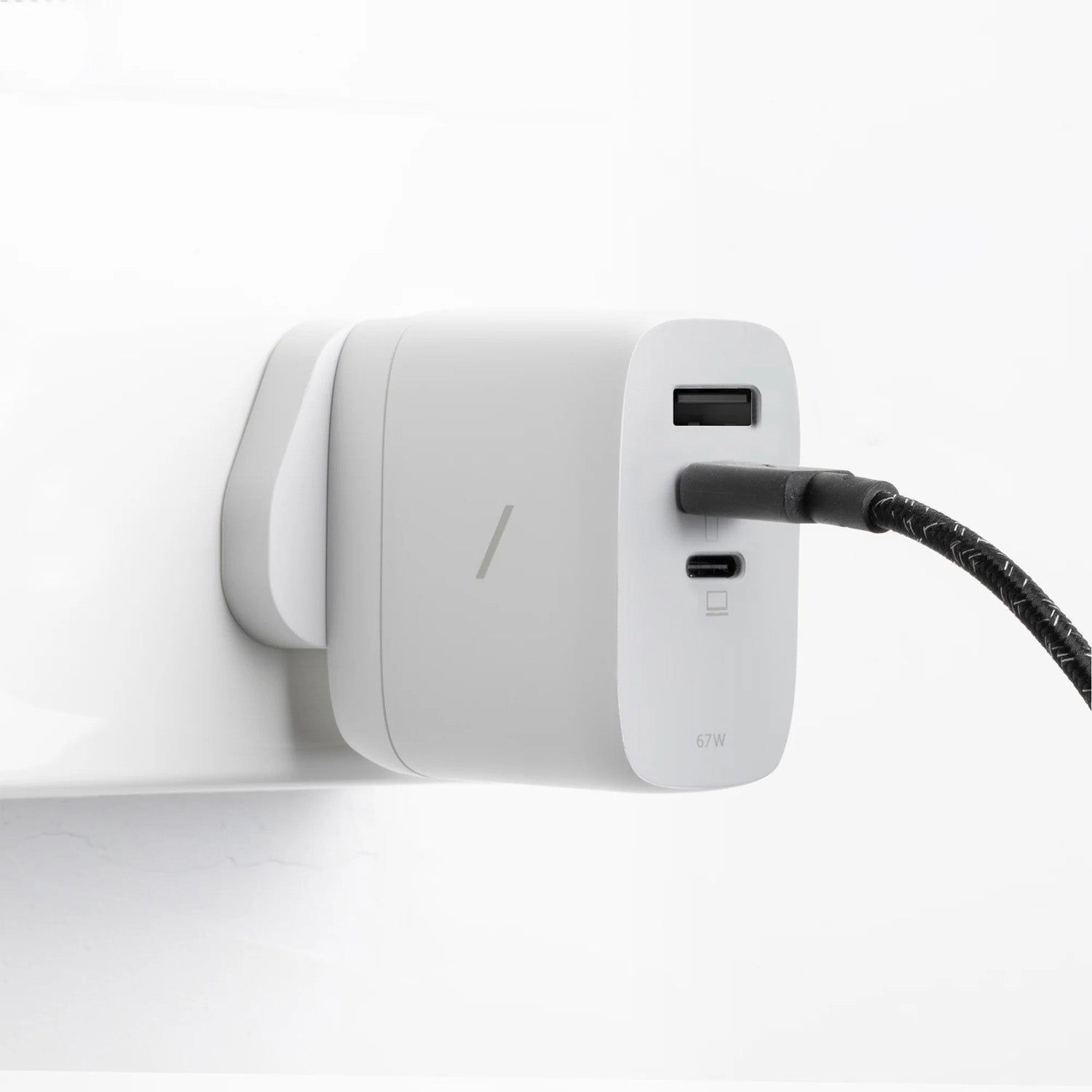 Carregador Fast GaN PD 67W (3 portas) Branco