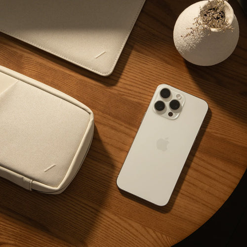 Capa Stow Slim MacBook 15"/16" Sandstone