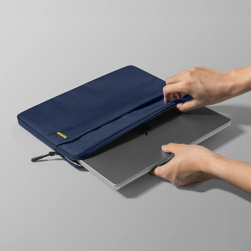 Capa Light-A18 para MacBook Air e Pro 13" (M5/M4/M3) Azul Marinho