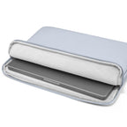 Capa Light-A18 para MacBook Air e Pro 13" (M5/M4/M3) Light Blue