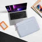 Capa Light-A18 para MacBook Air e Pro 13" (M5/M4/M3) Light Blue