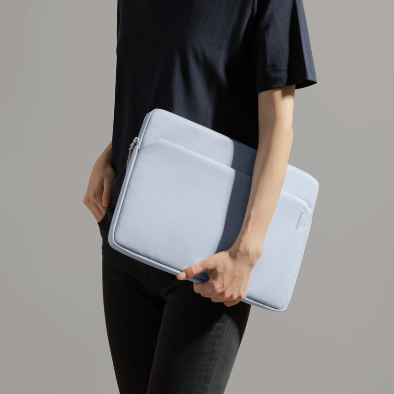 Capa Light-A18 para MacBook Air e Pro 13" (M5/M4/M3) Light Blue