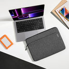 Capa Light-A18 para MacBook Air e Pro 13" (M5/M4/M3) Cinza Escuro