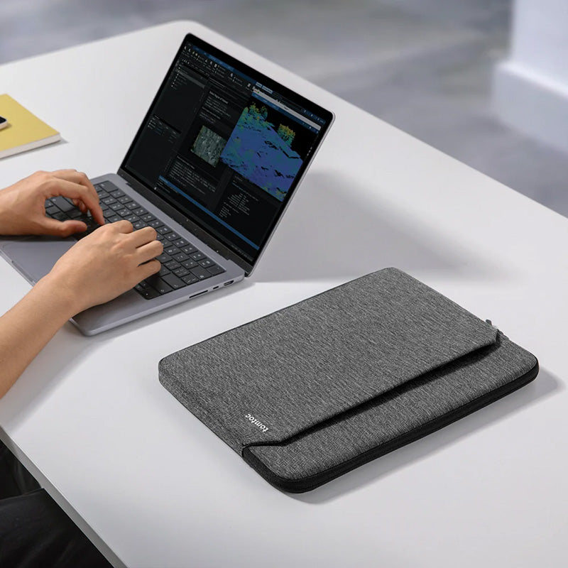 Capa Light-A18 para MacBook Air e Pro 13" (M5/M4/M3) Cinza Escuro