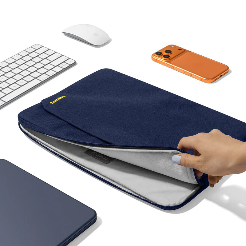 Capa Light-A18 para MacBook Neo de 13"