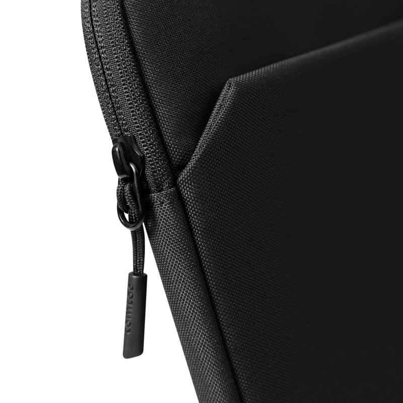 Capa Light-A18 para MacBook Neo 13" Preto