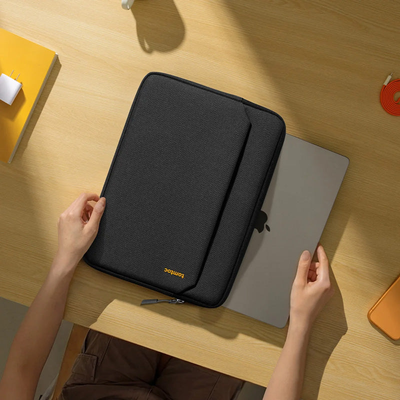 Capa Light-A18 para MacBook Neo 13" Preto